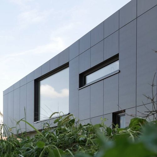 立面板 - CELLON - EFH OEHNINGEN - Bruag Design Factory AG - 复合材料 / HPL / 光滑