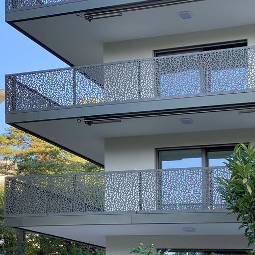 HPL护栏 - CELLON - Aff. 446 - Bruag Design Factory AG - 板式 / 户外 / 用于阳台