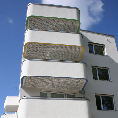 天花板隔音板 - SCHAFFHAUSERSTRASSE WINTERTHUR - Bruag Design Factory AG - 木纤维 / 矩形 / 穿孔