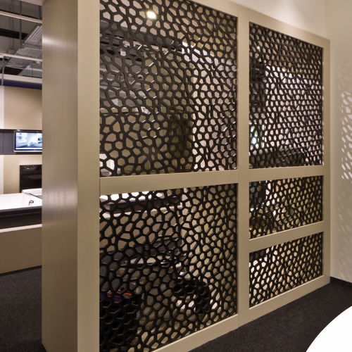 隔墙装饰面板 - SHOWROOM FRITZ HOLTER GESMBH - Bruag Design Factory AG - MDF / 穿孔
