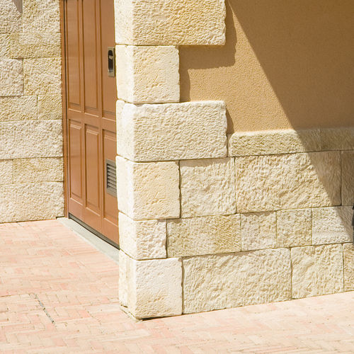 角形砌面板 - POBLET  - SAS PREFABRICADOS DE HORMIGON SA - 混凝土 / 室外 / 自粘