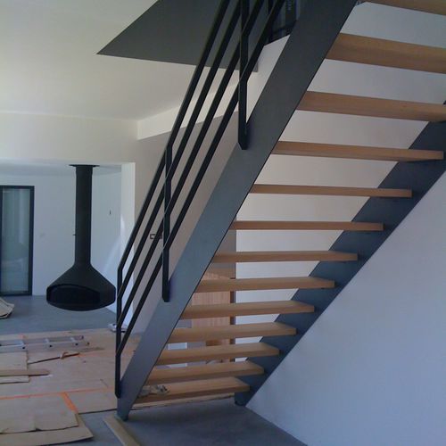 直线型楼梯 - HONFLEUR - ESCALIER DESIGN 14 - L型 / 木台阶 / 金属结构