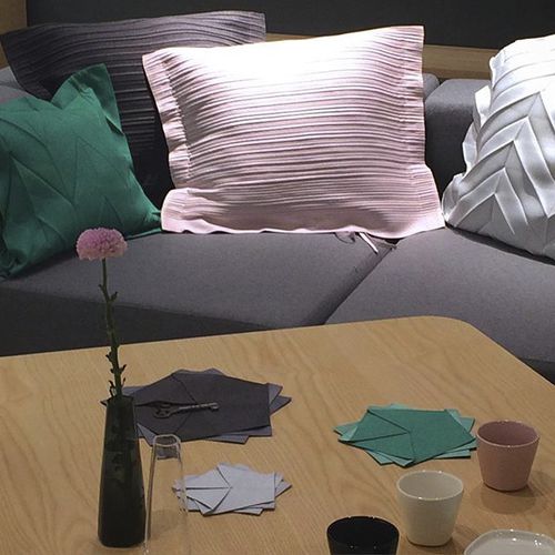 沙发垫子 - IITTALA X ISSEY - iittala - 正方形 / 单色 / 家用