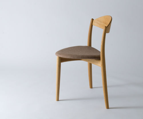 现代风格椅子 - HOZUKI - Miyazaki Chair Factory - 室内 / 布料 / 实木