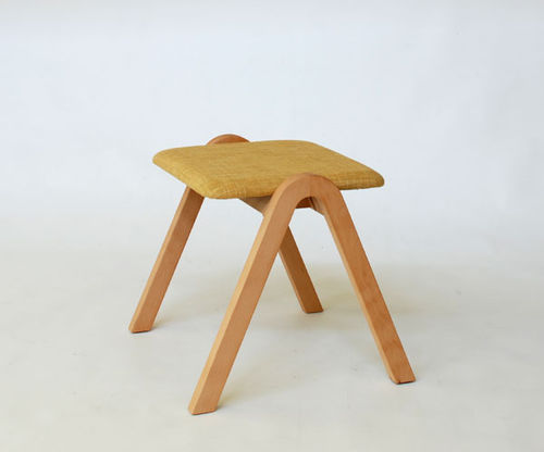 现代风格凳子 - A - Miyazaki Chair Factory - 木质 / 布艺 / 可叠放