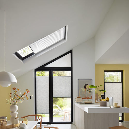 褶皱遮光帘 - ROOFLIGHT  - Kadeco Sonnenschutzsysteme GmbH - 用于天窗 / 布料 / 商用