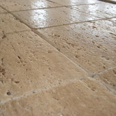 大理石瓷砖 - TRAVERTINO CHIARO - WALL GRANITE SERVICE SRL - 抛光 / 纹理 / 室内