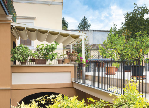 临墙凉棚架 - PARTERRE : SANREMO - Frigerio Living - 铝制 / PVC面料滑动棚顶