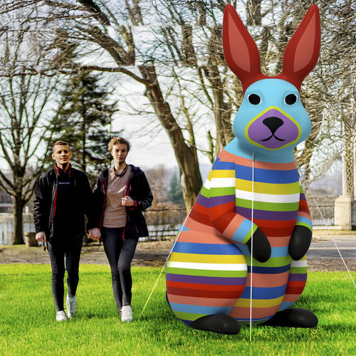 栎木雕塑 - Printed inflatable Bunny - Terra Group - 聚酯 / 户外 / 公共空间