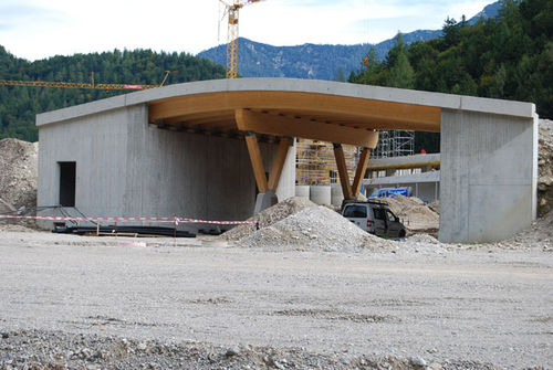 木质桥 - CHIEMGAU ARENA,  RUHPOLDING - TiComTec - 混凝土 / 复合材料 / 梁