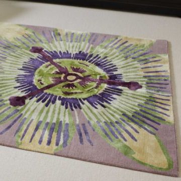 现代风格地毯 - PASSION FLOWER - Jacaranda - 花朵图案 / 丝绸 / 西藏羊毛