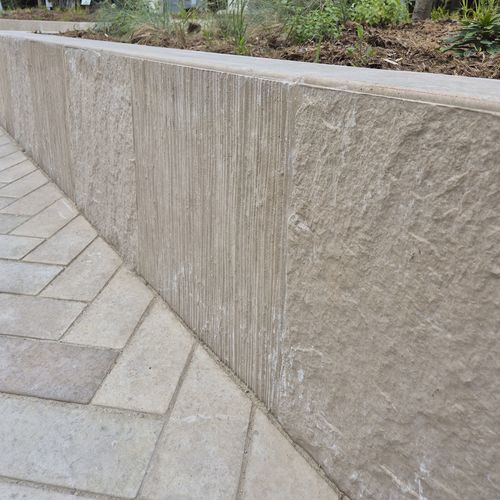 混凝土墙 - Mur en L matricé  - REPLIK - 模块化 / 预制
