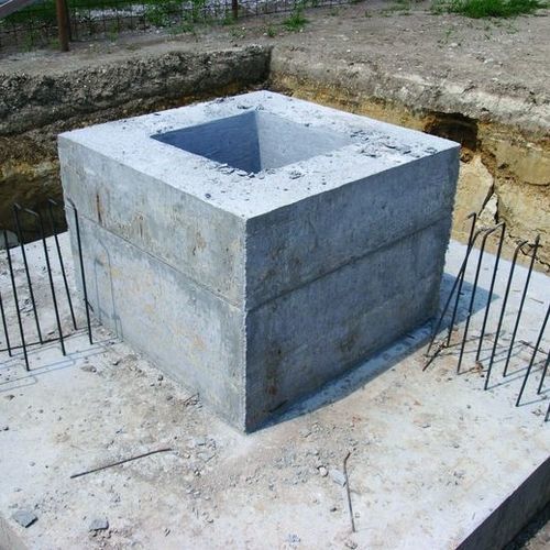 模块化模架 - PLINTHS - Arbloc srl - 聚乙烯 / 聚苯乙烯 / 用于柱子