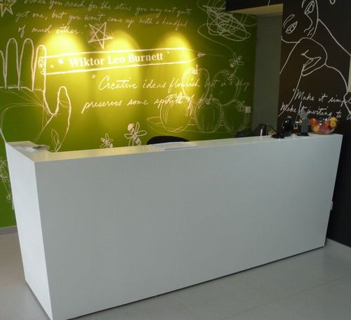 Corian®可丽耐前台接待桌 - WHITECONE - AMOS DESIGN