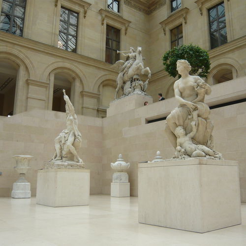 石灰石立面 - LOUVRE MUSEUMS PEDESTALS - Luget - 天然饰面 / 米色
