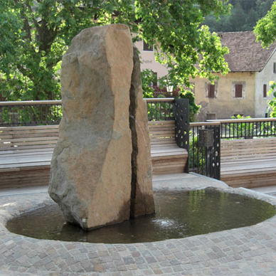 斑岩雕塑 - DECORATIVE STONES - PORFIDI ITALIA 2000 - 户外 / 花园 / 公共空间