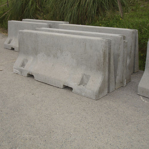 混凝土道路安全栏 - Prefabricados Alberdi - 公路 / Jersey