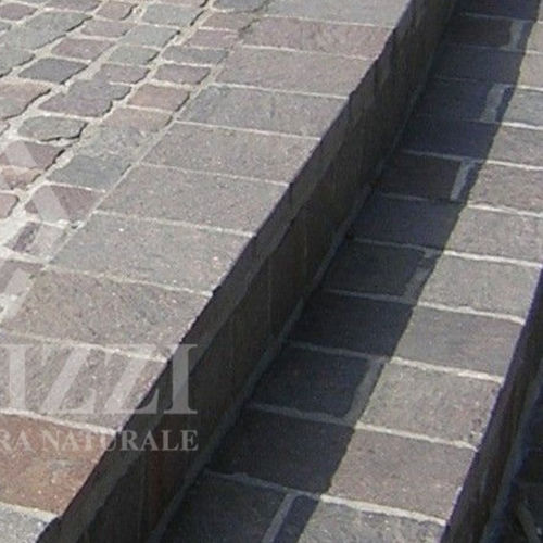 花园路缘 - DELGORSA® : KERBING CORNER - ODORIZZI soluzioni in pietra - 人行道 / 保护用 / 斑岩