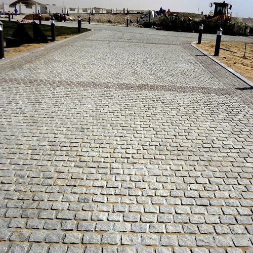 花岗岩路面砖 - GREY COBBLESTONE - Asian Stones - 可行车 / 人行道 / 用于公共空间
