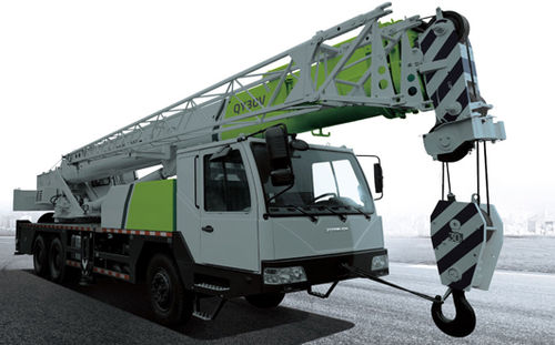 动臂式起重机塔 - ZTC300V532 - Zoomlion International Trade Co., Ltd. - 卡车安装式 / 提升