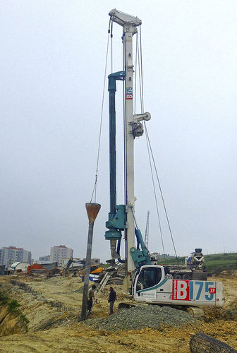 柴油机钻机 - B175 XP - CASAGRANDE - Foundation Division - 旋转 / 用于建筑工地 / 打桩