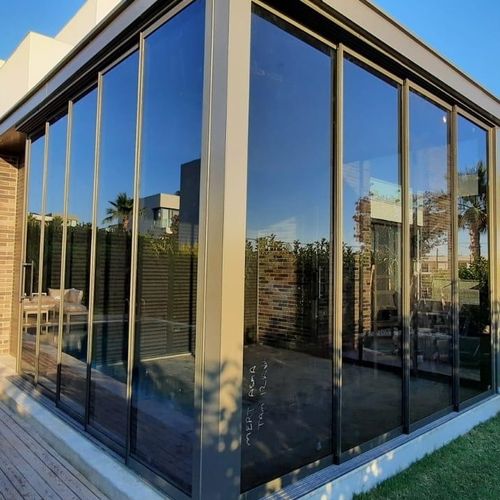 阳台滑动玻璃门 - LUXURY - BKS balcony glazing systems - 铝制 / 双层玻璃 / 三叶
