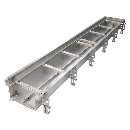 带网格排水槽 - CARGO - Richard Brink GmbH & Co KG - 电镀钢 / 不锈钢 / 用于公共空间
