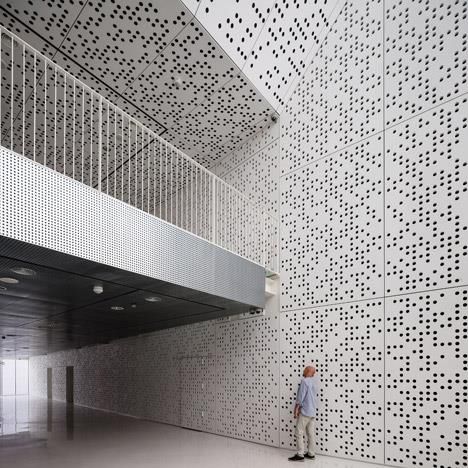 壁挂装饰面板 - Shanhe aluminum building material co.,ltd - 铝制 / 穿孔