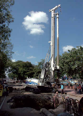 柴油机钻机 - SR-40 - SOILMEC S.P.A. - 旋转 / 潜孔 / 用于建筑工地