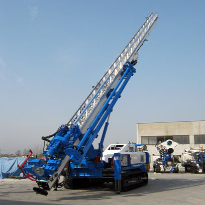 柴油机钻机 - SM-28  - SOILMEC S.P.A. - 旋转 / 顶锤式 / 用于建筑工地