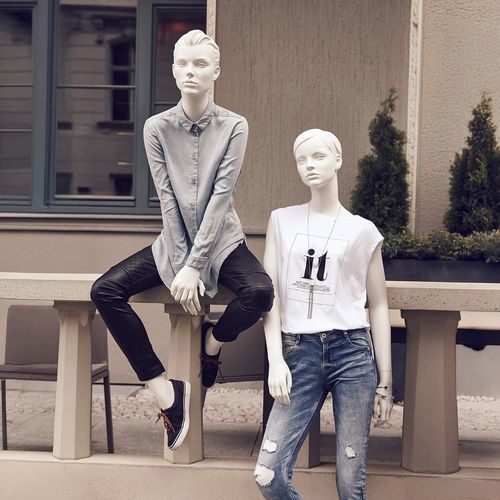 女模特模型 - NEW GENERATION - GENESIS MANNEQUINS - 现实风格 / 树脂 / 落座