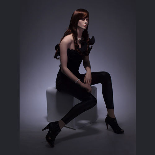 女模特模型 - PEARL - A2 MANNEQUIN - 现实风格 / 落座