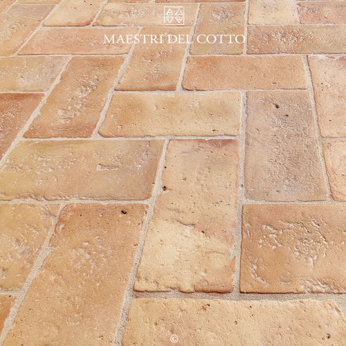 赤陶砖 - COTTO ANTICO BUTTERO CHIARO UMBRO  - MAESTRI DEL COTTO - 天然饰面 / 做旧 / 用于室内