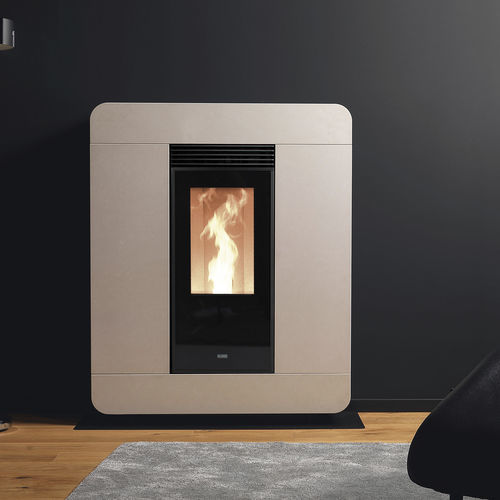 颗粒采暖炉 - DIVA AIR - Klover - 5 kW...10 kW / 独立式 / 现代风格