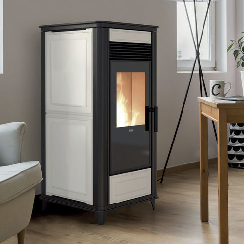 颗粒采暖火炉 - THERMOCLASS - Klover - 10 kW...20 kW / 独立式 / 现代风格