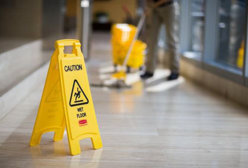 安全标示 - "CAUTION WET FLOOR" SIGN - Rubbermaid Commercial Products