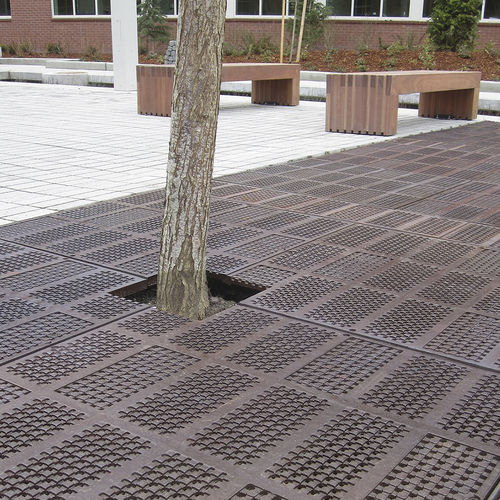 正方形树池盖板 - EXPLORA - EXX72-72I99TG	 - IRON AGE DESIGNS - 铸铁