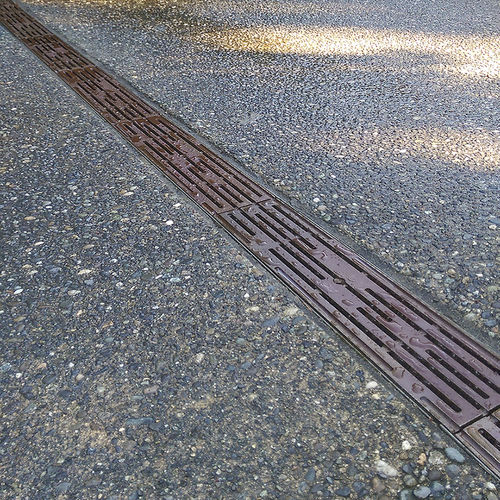铁排水网格 - RAIN - RNN3-12I01HP	 - IRON AGE DESIGNS - 公共空间