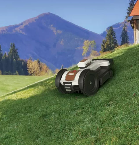机器人草坪割草机 - 4.36 Elite RTK 4WD - Ambrogio Robot - 电动 / 用于倾斜地面 / 大型