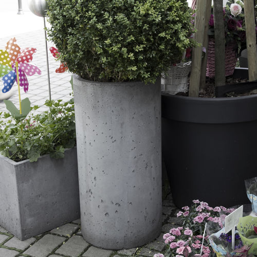 混凝土花坛 - FLOWERPOT TOPPO - Slabb - Architectural Concrete - 圆形 / 立式 / 现代风格