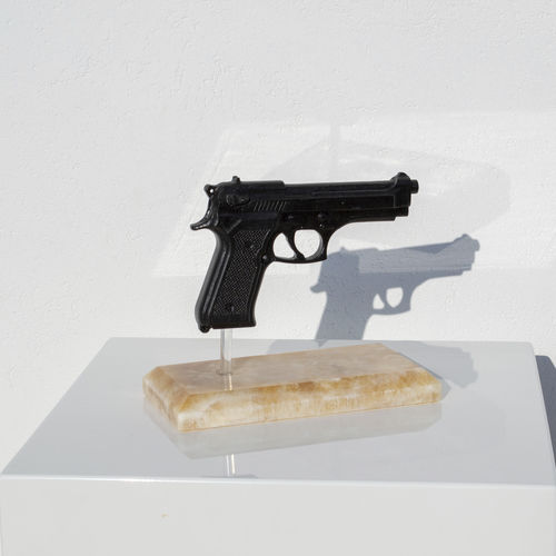 天然石材雕塑 - TOY GUN - San Polo Art Gallery | Contemporary Art & Design i - 户外 / 商用