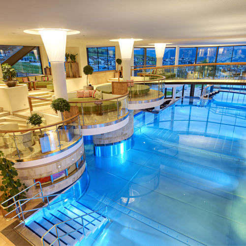 无边式游泳池 - SCHLOSSHOTEL FISS - BERNDORF METALL- UND BÄDERBAU GMBH - 盖子 / 户外 / 室内