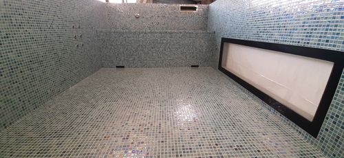 嵌入式水疗浴缸 - Tilestone Pools one piece tiled pools - 其他形状 / 多座位 / 复合材料