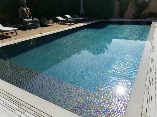 聚合物浇灌模块搭建游泳池 - 15x5 - Tilestone Pools one piece tiled pools - 板式 / 无边式 / 定制