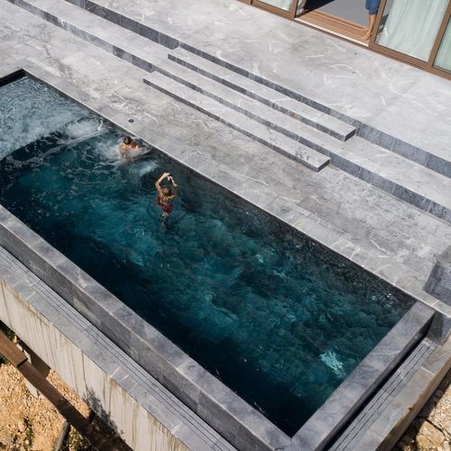 无边式游泳池 - Tilestone Pools one piece tiled pools - 户外 / 地下 / 混凝土