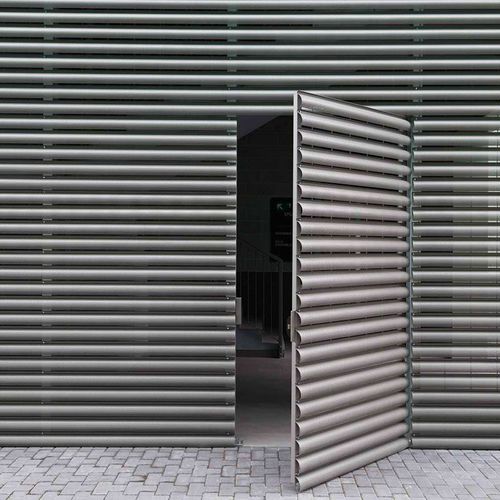 立面板 - CORONA - LANG AND FULTON - 条形 / 电镀钢 / 光滑