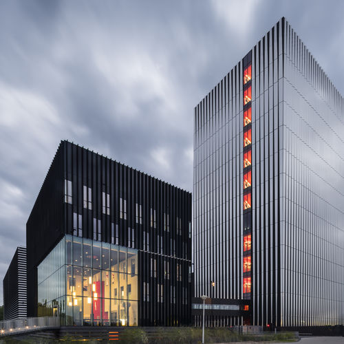 盒式幕墙系统 - EQUINIX DATACENTER AM4 - ALUCOBOND/阿鲁克邦 - 复合材料 / 铝制 / 榫合式