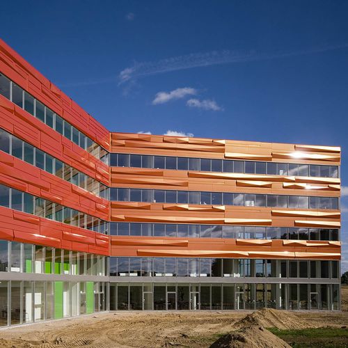 外包板 - ADVICE HOUSE, LYSHOLT PARK - ALUCOBOND/阿鲁克邦 - 室内装潢 / 墙壁 / 用于壁板