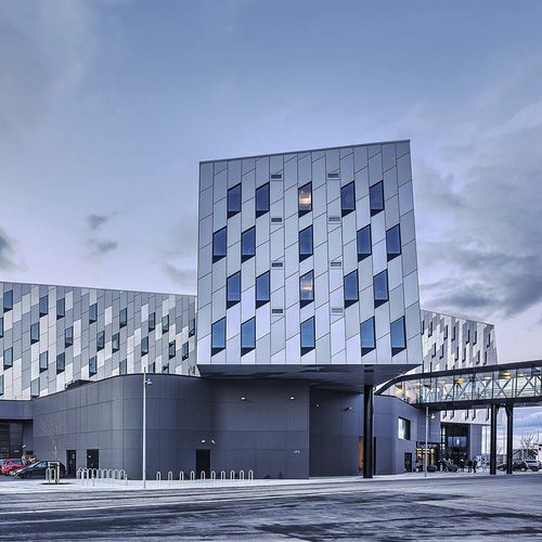 立面板 - ENERGY HOTEL STAVANGER - ALUCOBOND/阿鲁克邦 - 铝制 / 复合材料 / 立式