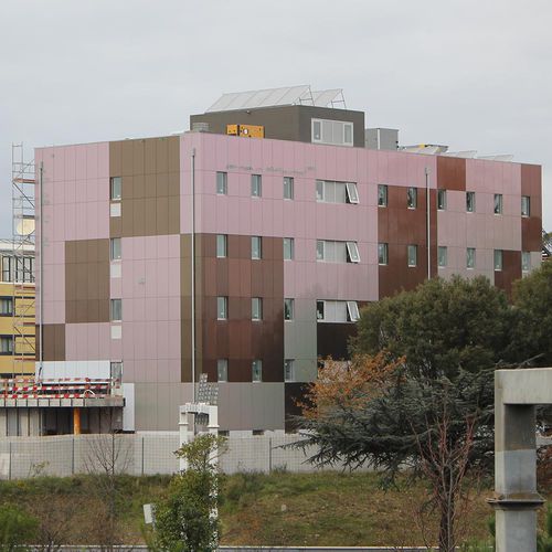 盒式幕墙系统 - HOTEL ETAP - ALUCOBOND/阿鲁克邦 - 复合材料 / 铝制 / 榫合式